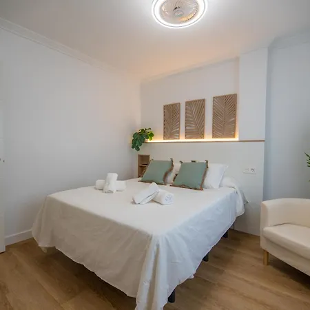 Apartment Prensa & Courtyard By Ele